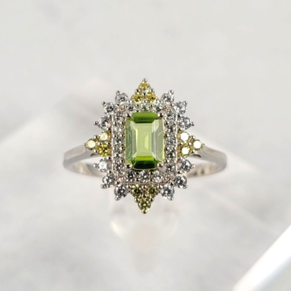 Antique Style Sterling 1ct Natural Peridot Ring